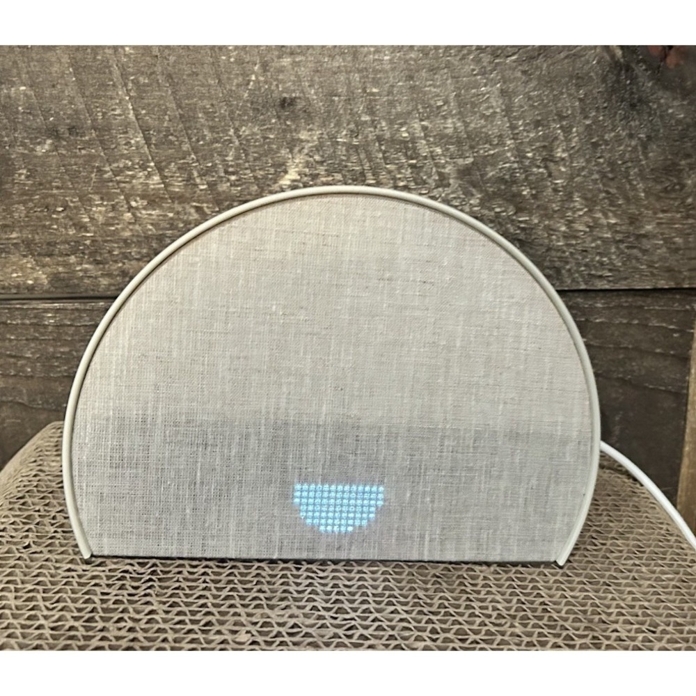 Hatch Restore 2 Bedside Sleep Guide Smart Sound Machine Alarm Clock Bluetooth